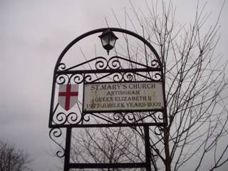 photo of St Mary and St Margaret's Church burial ground